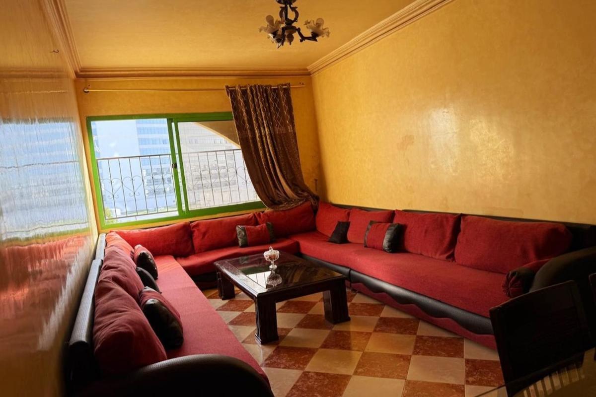 Luxury In Front Of The Corniche *